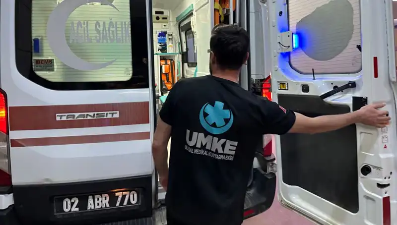 Eteği Tekere Dolanan Kadın, Bisikletle Fena Düştü!