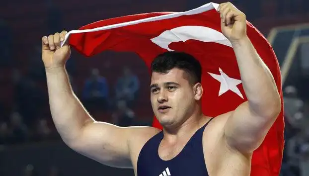 Rıza Kayaalp'e Şok Ceza: 4 Yıl Güreş Men Kararı!