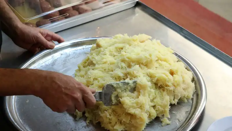 35 Yıldır Süren Tutku: Kentin Tescilli Lezzeti Nasıl Hazırlanıyor?