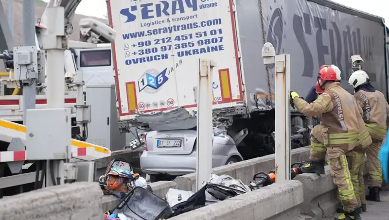 Bayram Tatilinde Trafikte Yaşanan 72 Ölüm Şok Etti!