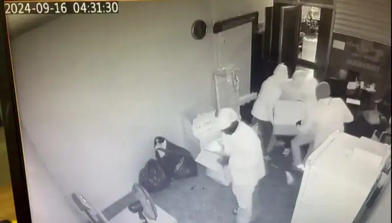 Binlerce Lira Değerindeki Kasayı Açmalarına İzin Verilmeyince Olay Gelişti!