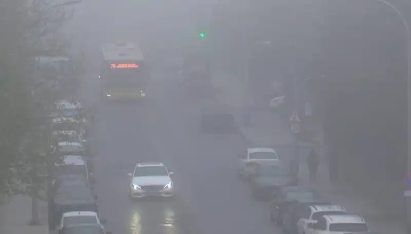 İstanbul'da Sis Etkisini Göstermeye Başladı: Hava Durumu Uyarıları!
