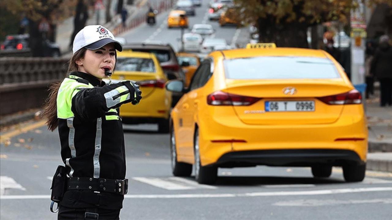 Ankara'da Trafik Kapanacak Yollar Belirlendi