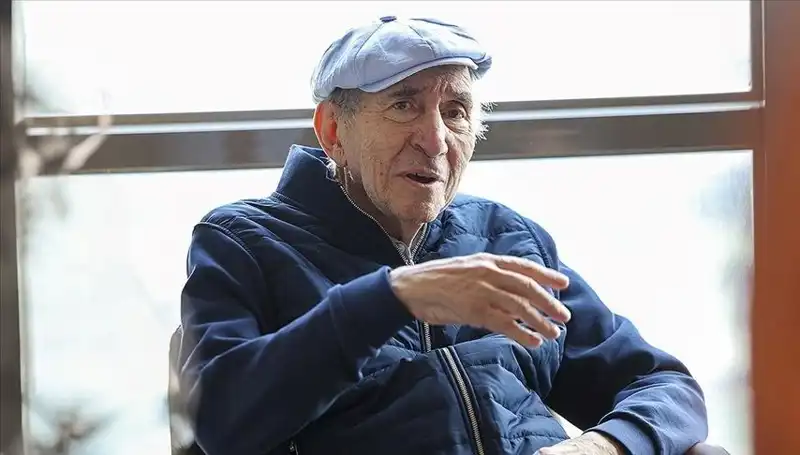 Altan Öymen'in Sağlık Durumu: Yoğun Bakımda Kritik Anlar Yaşıyor