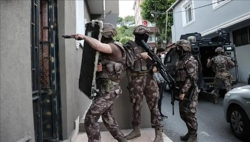 İstanbul’da DAEŞ’e Yönelik Şok Operasyon: 20 Gözaltı