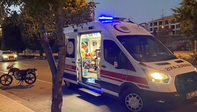 Otomobilin Çarpması Sonucu Motosiklet 70 Metre Sürüklendi, Sürücü Kaçtı