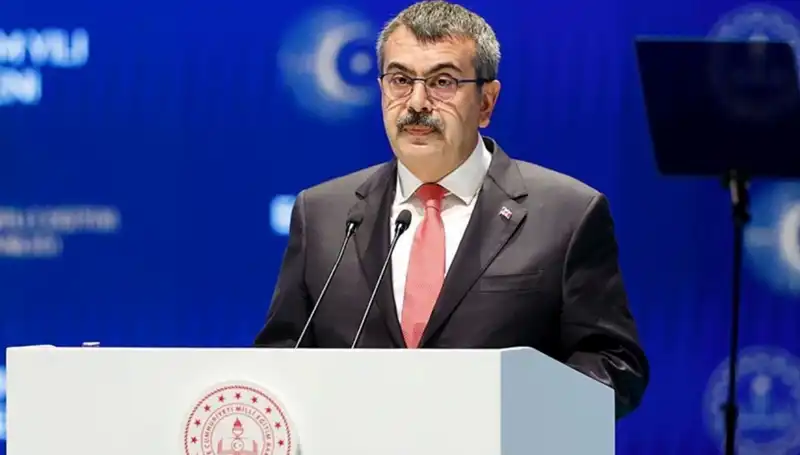 23 Nisan'da Geleceğin Teminatı: Bakan Tekin'den Özlem Dolu Mesaj