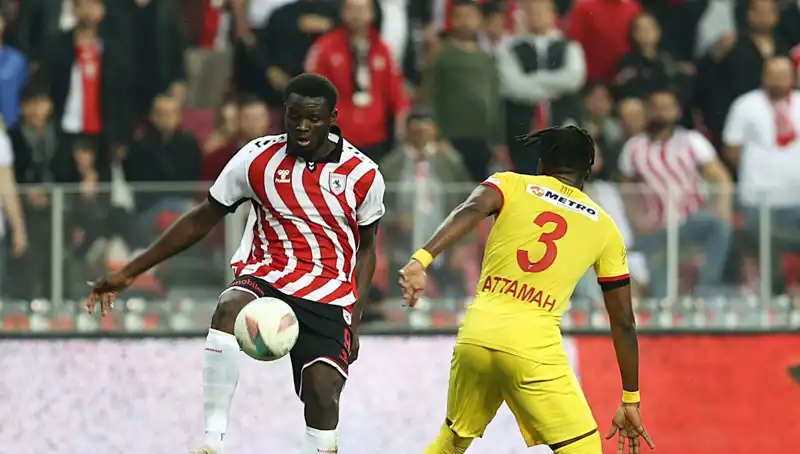 Samsunspor'un UEFA Avrupa Ligi Hedefi: Gruplara Kalmak İçin Yapılacaklar