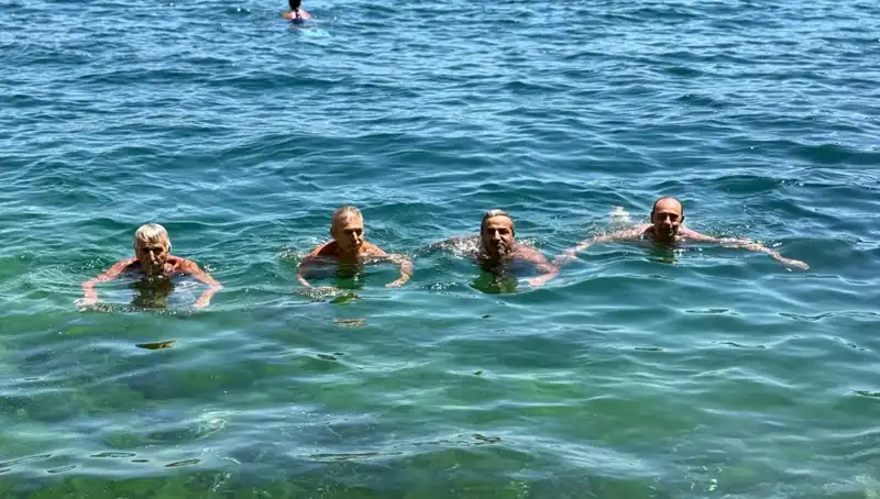 Yazın İlk Sıcak Dalgasında Plajlar Dolu, Sıcaktan Kurtulmak İçin Akın Ediliyor!