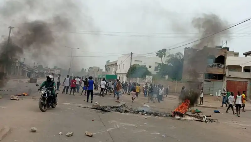 Togo'daki Protestolar: Nehirlerden Yükselen 7 Ceset Fırtınası