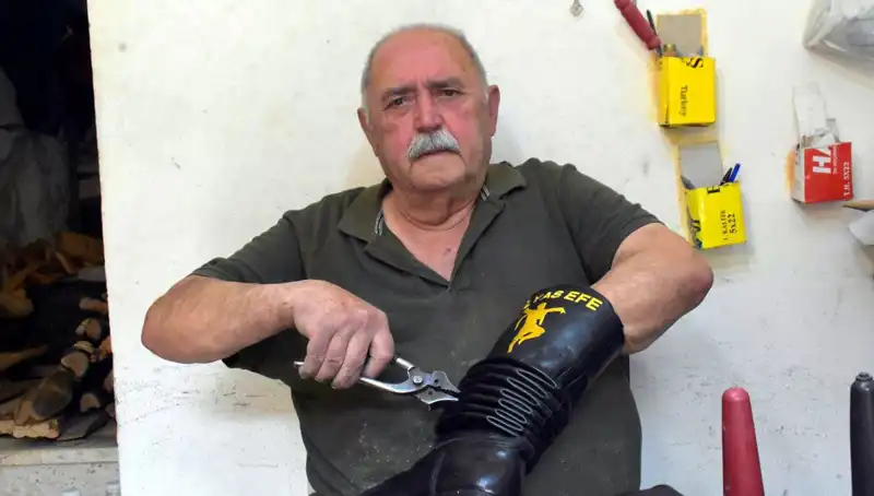 Tireli Hasan Usta: 64 Yıllık Zanaat Hayatında Eşsiz Bir Acayiplik