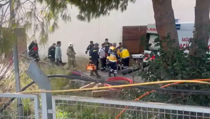 İstanbul'da Trafo Merkezinde Korkutan Patlama: Bir İşçi Ağır Yaralandı