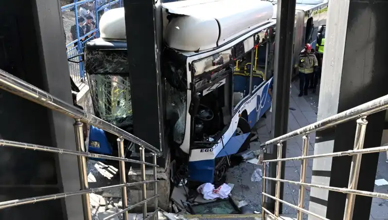 Ankara’da Belediye Otobüsü Kazası: 27 Yaralı, Biri Ağır!