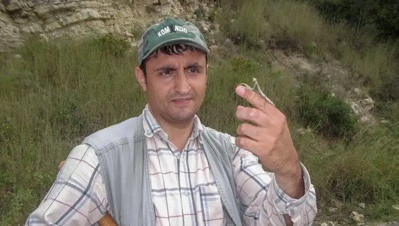 Yeni Keşfedilen Böcek Türüne Eşinin Adını Verdi, Tepkiler Çığ oldu!