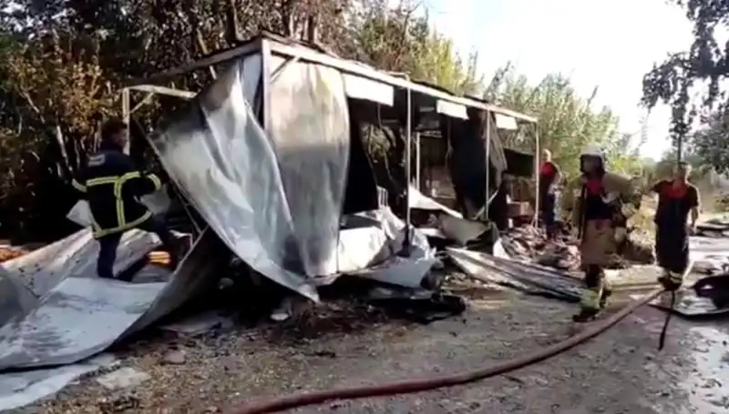 Hatay'da Konteyner Yangını: Büyük Zarara Yol Açan Felaket
