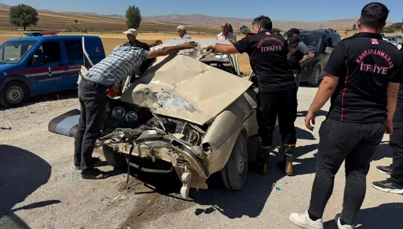 Kahramanmaraş'ta Kamyonet ve Otomobil Çarpıştı: Kazanın Detayları Açıklandı