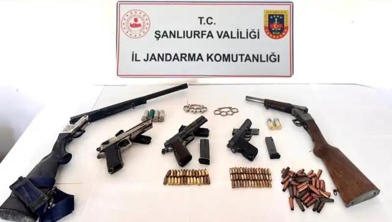 Şanlıurfa'da Yapılan Ruhsatsız Silah Operasyonunda Gözaltılar ve Tutuklamalar