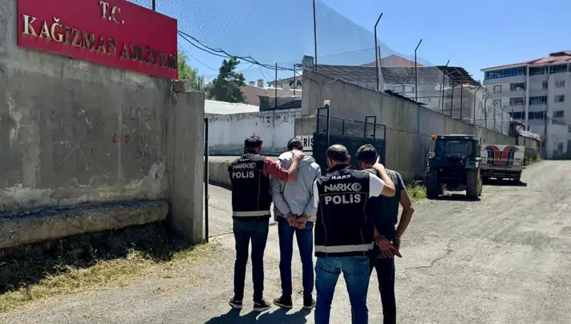 Kars'ta Uyuşturucu Operasyonunda Şok Gelişme: 2 Şahıs Tutuklandı