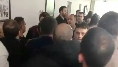 Karamürsel Belediyesi'nde İhalelerde Sert Rekabet ve Tartışmalar Gündemde