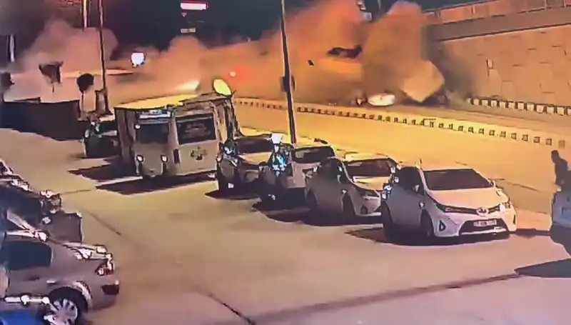 Freni Patlayan Arazözün Feci Kazası: Herkesin Gözleri Önünde Gerçekleşti