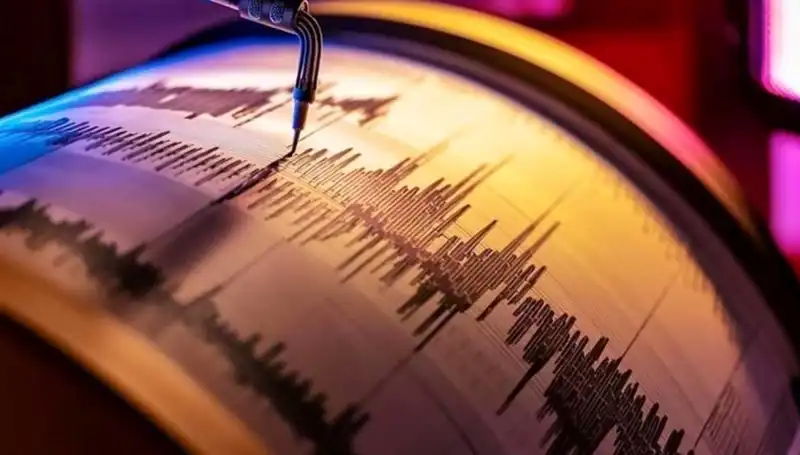 Düzce'de Beklenmedik 3.3 Büyüklüğünde Deprem: Vatandaşlar Panikledi!