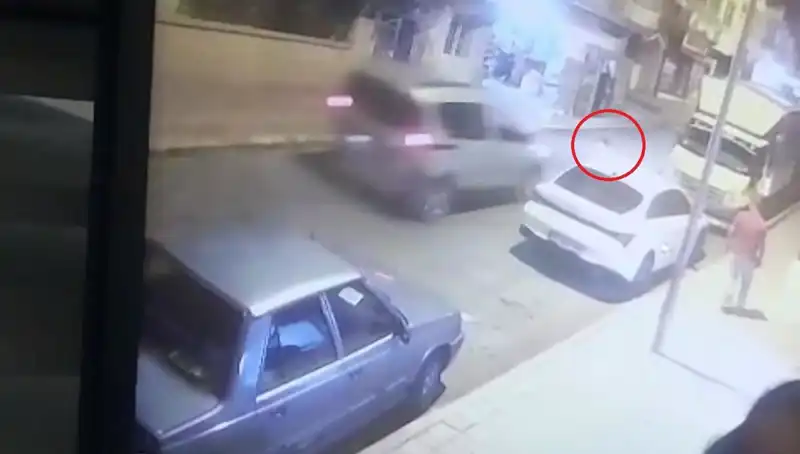 Yola Fırlayan Çocuğa Araç Çarptı: Olay Anı ve Sonrası
