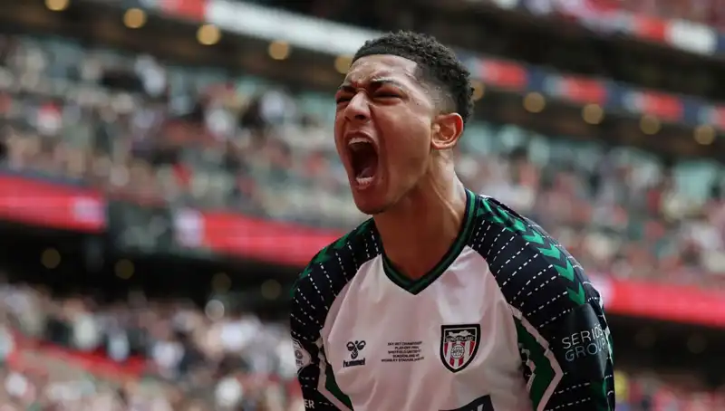 Jobe Bellingham'ın Dortmund'a Transferi: Genç Yıldız Yeni Bir Başlangıç Yapıyor