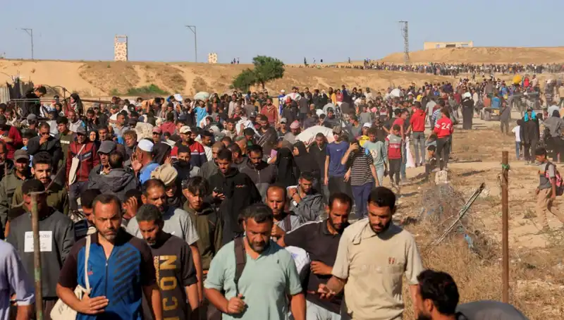 İsrail'in Gazze'deki İnsani Yardım Konvoyuna Açtığı Ateş, 15 Filistinliyi Hayatından Etti