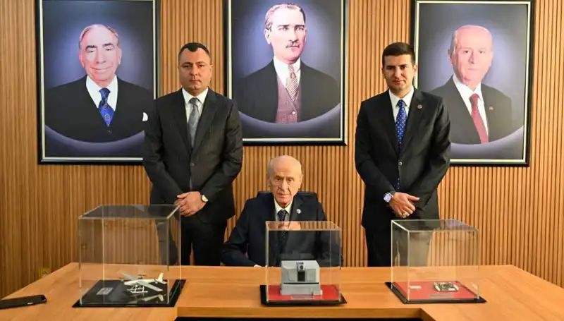 MHP Lideri Bahçeli, Ülkü Ocakları’nda Gençlerle Buluştu: Önemli Mesajlar Verdi