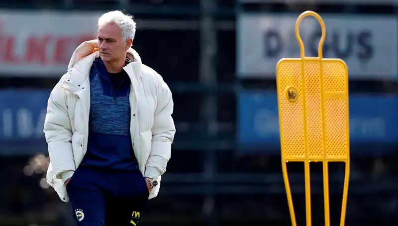 Mourinho'nun Bir Numara Stratejisi: Futbolun Göz Alıcı Sırları