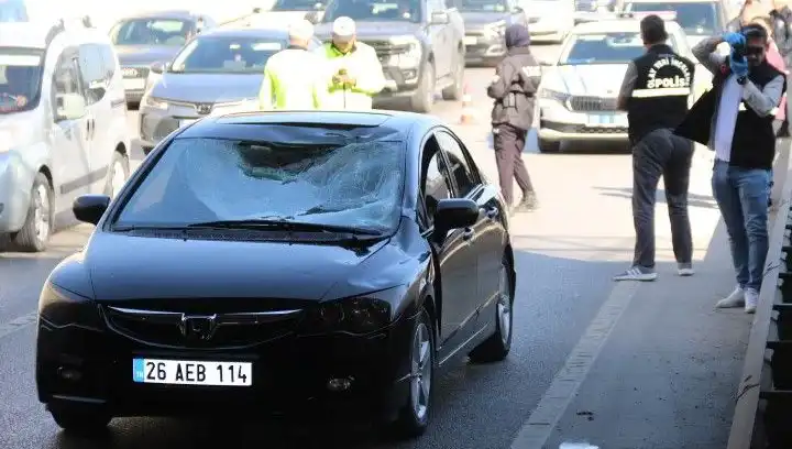 Polis Kimlik Sordu, Cesur Genç Hayatını Tehlikeye Attı!