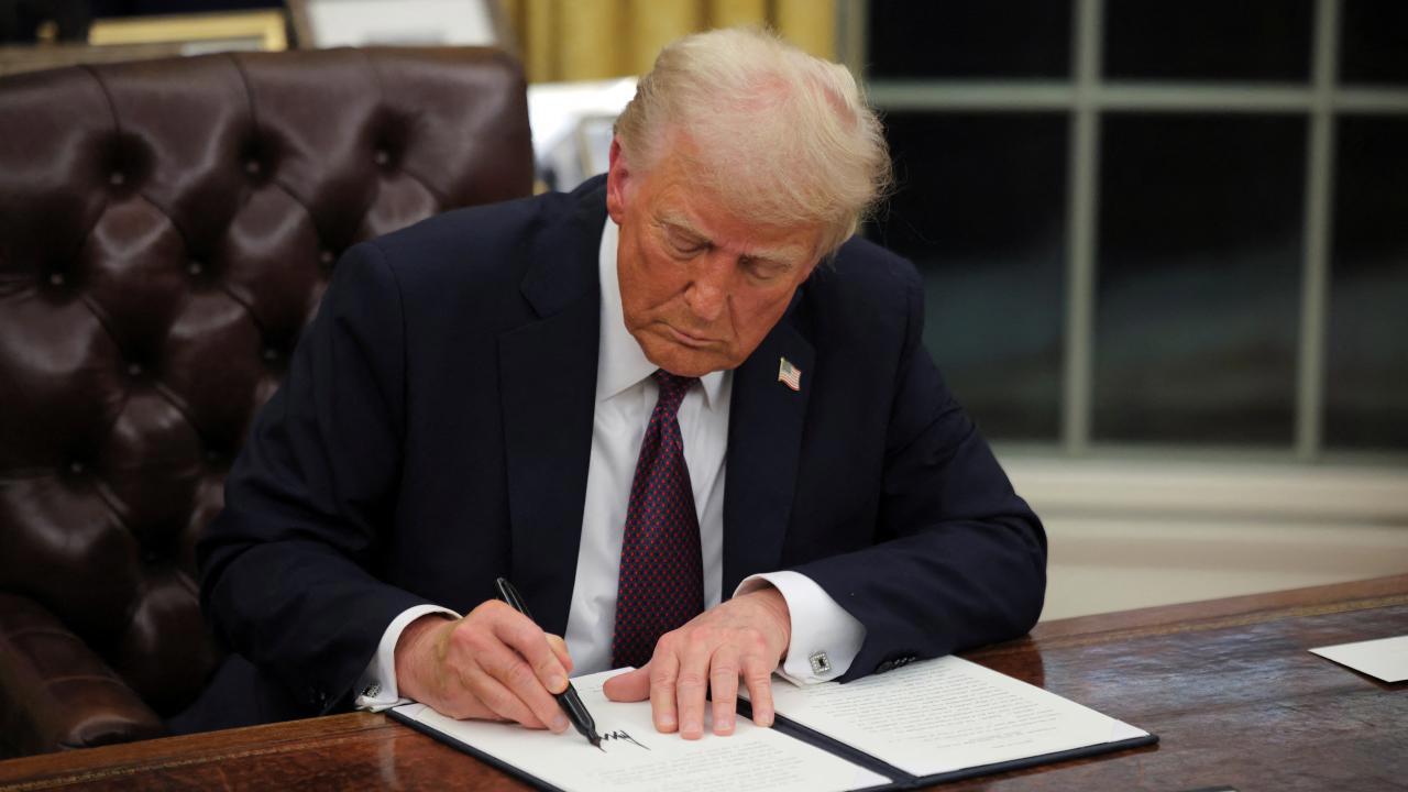 Trump, Kararlarını Hızla Uygulamaya Koymaya Devam Ediyor