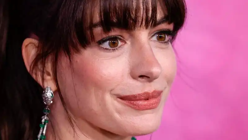 Hollywood'da Yüzlere Ölü Deri Enjekte Etme Modası: Estetikte Korkutucu Yeni Akım!