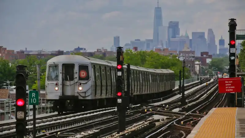 Metro Sörfü: Genç Hayatların Kaybedildiği Tehlikeli Trend