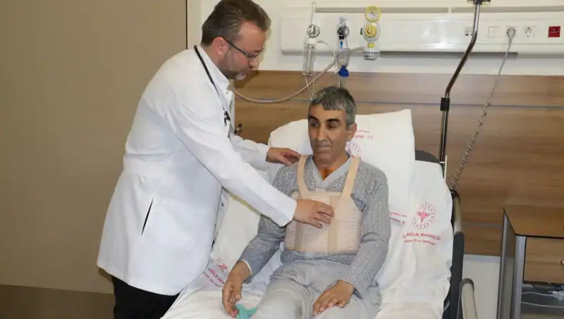 6 Ayda İki Kez Aort Damarı Yırtılan Hastanın Zorlu Ameliyat Süreci