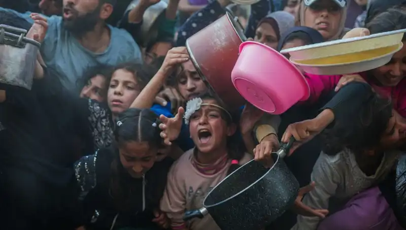 Gazze'de Un Stokları Tükendi: Açlık Krizi Kapatmaması Tehdit Ediyor