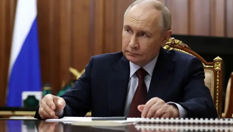 Putin'in Dijital Gulag Planı: Rusya'da Tüm Cihazlarda İzleme Dönemi Başlıyor