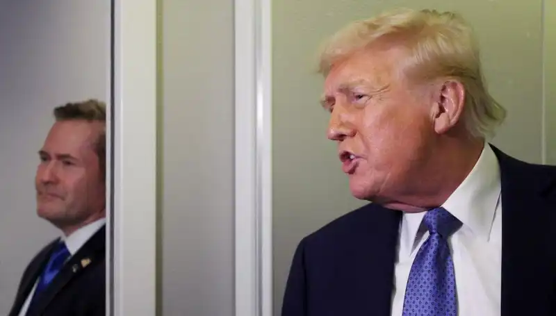 Trump’ın Gizli Planları Sızdırıldı: Mike Waltz Görevden Alındı!