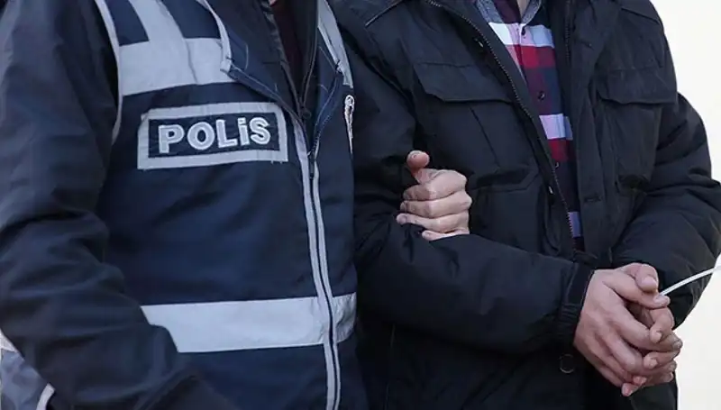 Uyuşturucu Ticareti Yapan Çeteye Operasyon: 15 Kişi Tutuklandı!