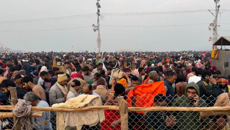 Hindistan'da Dini Festivalde İzdiham: 6 Kişi Hayatını Kaybetti!
