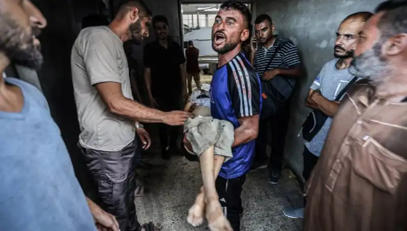 İsrail'in Gazze'deki Kanlı Günü: Bir Günde 90 Filistinli Hayatını Kaybetti