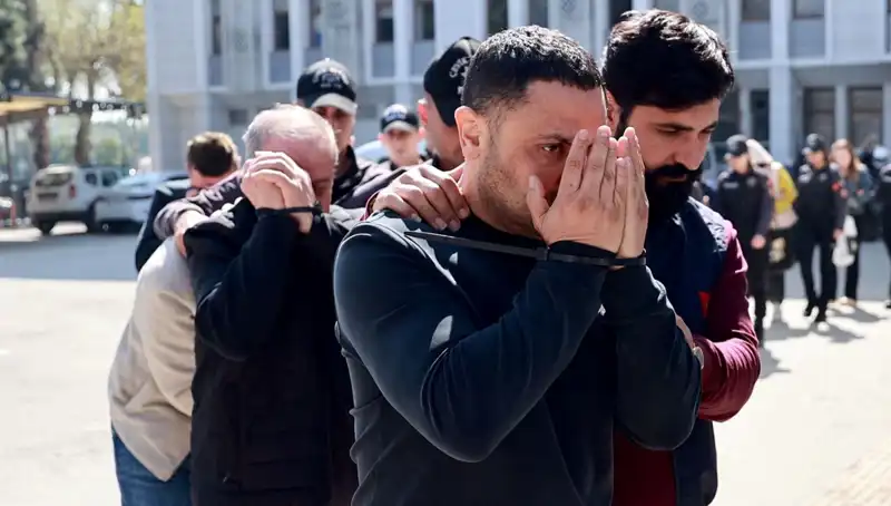 Havalimanında Yakalanan Kuyumcu 120 Milyon Liralık Altın Vurgunu İçin Tutuklandı!