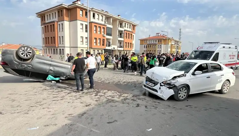 Nurdağı’ndaki Feci Kaza: 6 Çocukla Birlikte 9 Kişi Yaralandı!