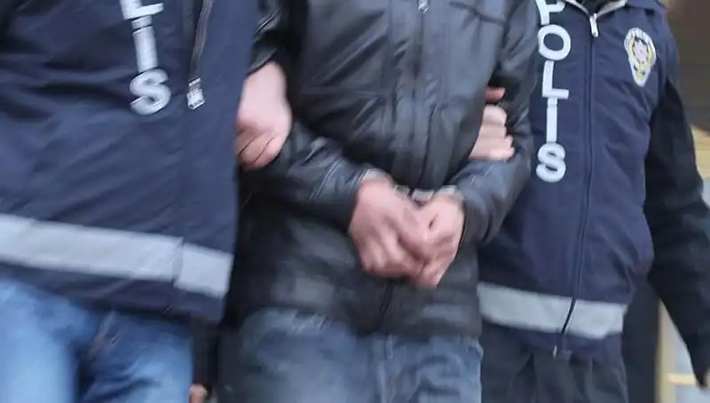 Konya Merkezli Dolandırıcılık İhbarı: 13 Şahıs Tutuklandı