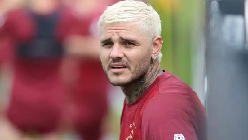 Icardi, Borç Açıklamasıyla Dikkat Çekti: Osimhen ve Kerem Aktürkoğlu Üzerine Ne Dedi?