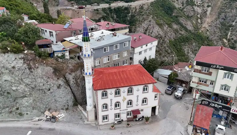 Türkiye'de Çelik Minare Siparişleri Zirveye Ulaşıyor, Maliyetleri Dikkati Çekiyor!