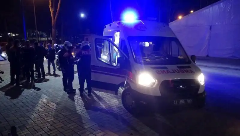 Parkta İki Grup Arasında Silahlı Kavga: Olay Yerinden Son Detaylar