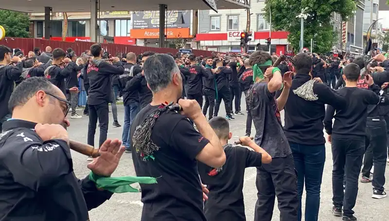 Kars’ta Kerbela Anması: Alevi ve Sünni Toplum Bir Araya Geldi