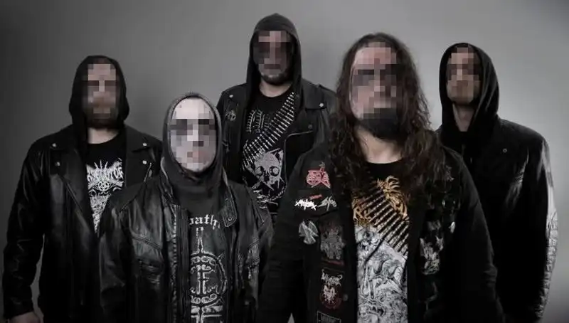 Rock Grubu Üyeleri Dini Değerlere Hakaretten Tutuklandı!