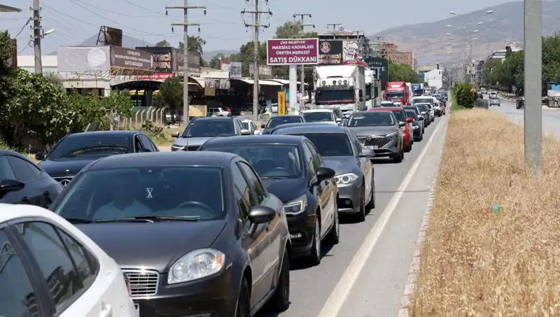 60 Kilometrelik Araç Kuyruğu: Aydın'dan Muğla'ya Uzanan Sıra Dışı Manzara